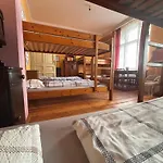 Hostel, Goscinne Mleczarnia - Ozonowane אכסניה