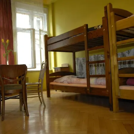 Hostel, Goscinne Mleczarnia - Ozonowane Hostel Wrocław