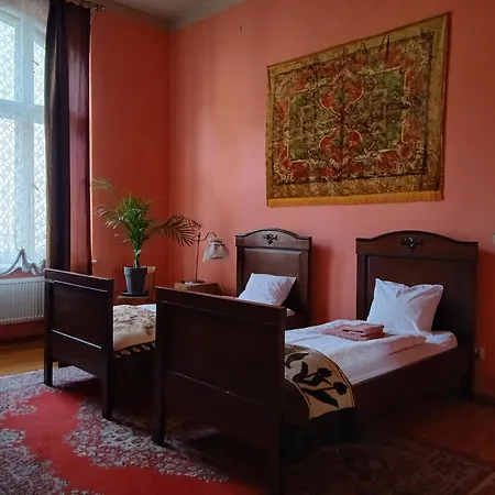 Hostel, Goscinne Mleczarnia - Ozonowane Hostel *