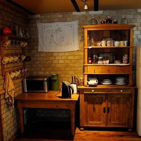 Hostel, Goscinne Mleczarnia - Ozonowane אכסניה *