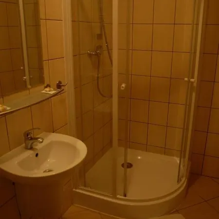 ホステル Hostel, Goscinne Mleczarnia - Ozonowane