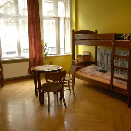 Hostel, Goscinne Mleczarnia - Ozonowane אכסניה