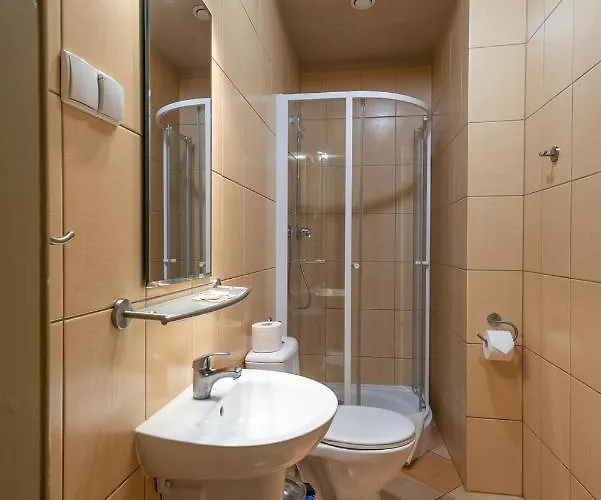 Hostel, Goscinne Mleczarnia - Ozonowane Hostel *