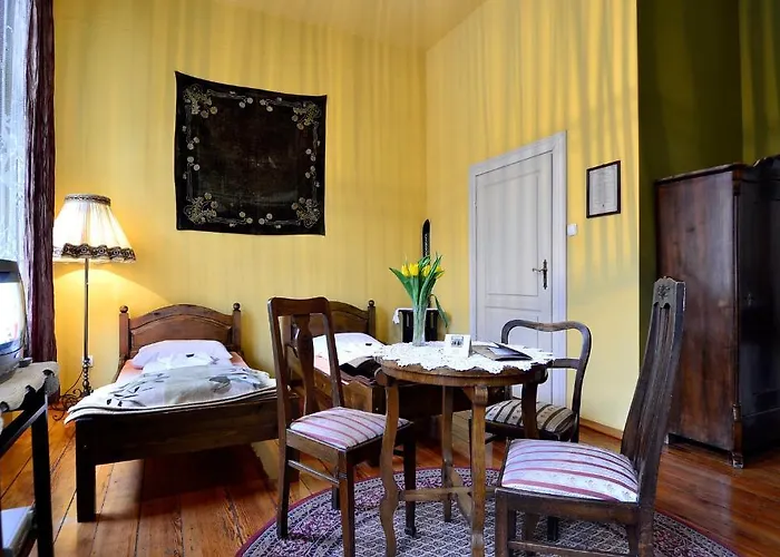 Hostel, Goscinne Mleczarnia - Ozonowane Hostel *