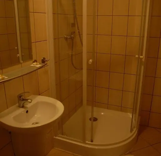 Hostel Hostel, Goscinne Mleczarnia - Ozonowane